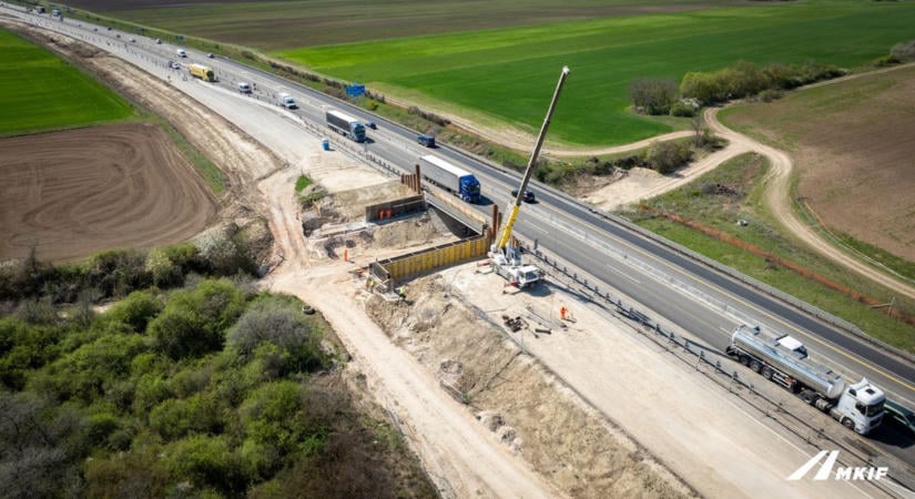 Forgalmirend-változás az M1-es autópályán: a kivitelező is megszólalt