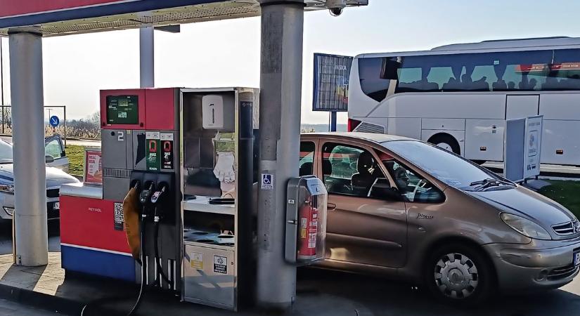 Brutális benzináremelés jöhet szerdán, ezt mindannyian megérezzük