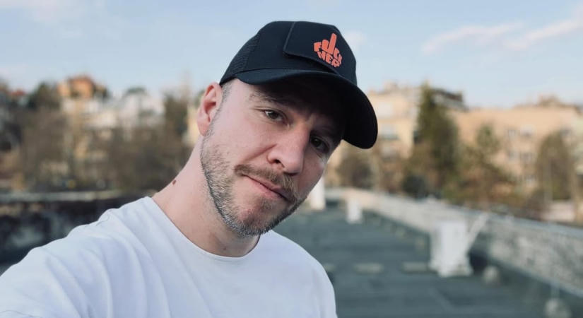 Molnár Áron Hankó Balázsnak: Kapaszkodj, este jön a videó