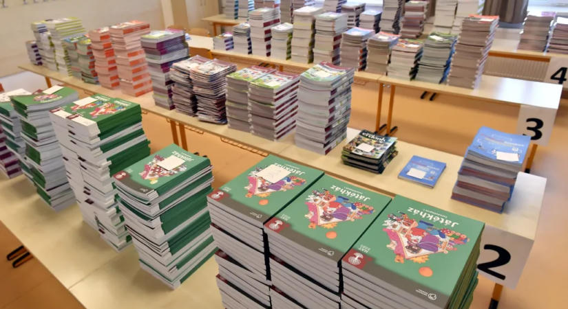 Átalakulhat az elmúlt években alaposan beszűkült tankönyvpiac