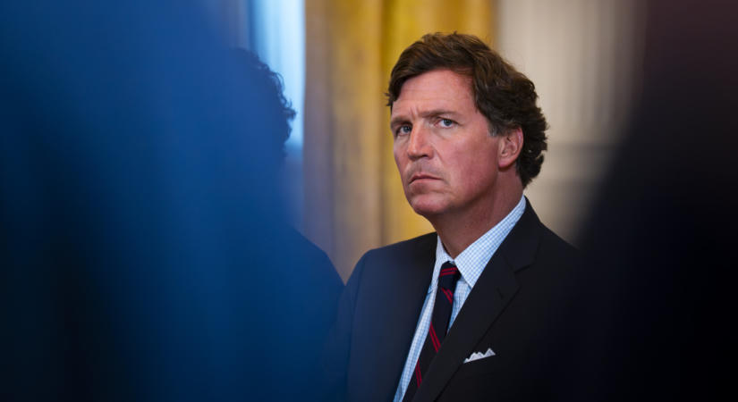 Botrányos kijelentést tett Tucker Carlson Hitlerről, egy egész országot vérig sértett vele