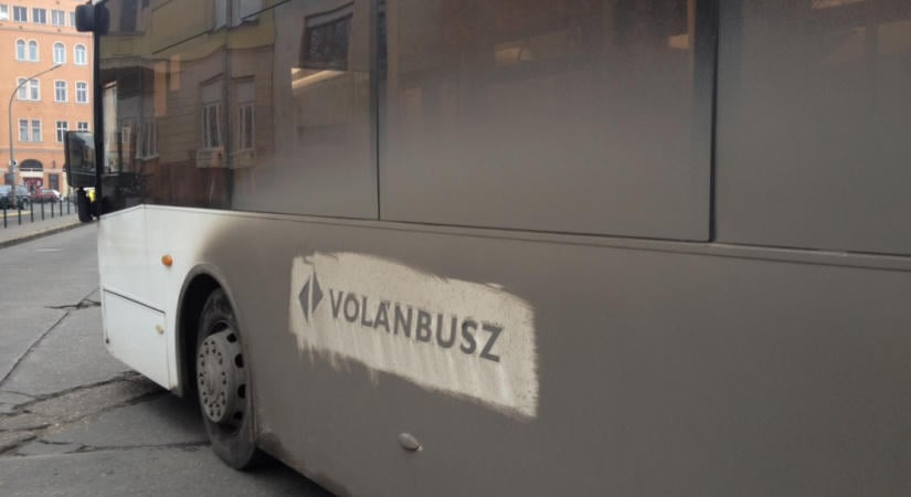 Kirúgtak egy NAV-elnökhelyettest, a Seszták-Szivek-Jellinek-féle korrupciós botrány állhat az ügy hátterében