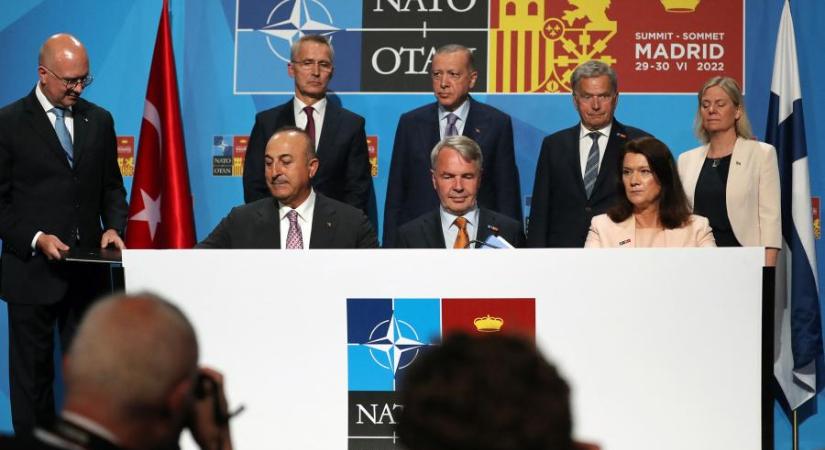 Sikerült megállapodni, már Törökország is támogatja a finn és svéd NATO-csatlakozást