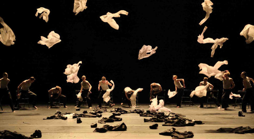 EKLEKTIKÁTÓL A SZÍNPADI POKOLIG Ohad Naharin, Sharon Eyal, Marcos Morau, Constanza Macras berlini táncbemutatói