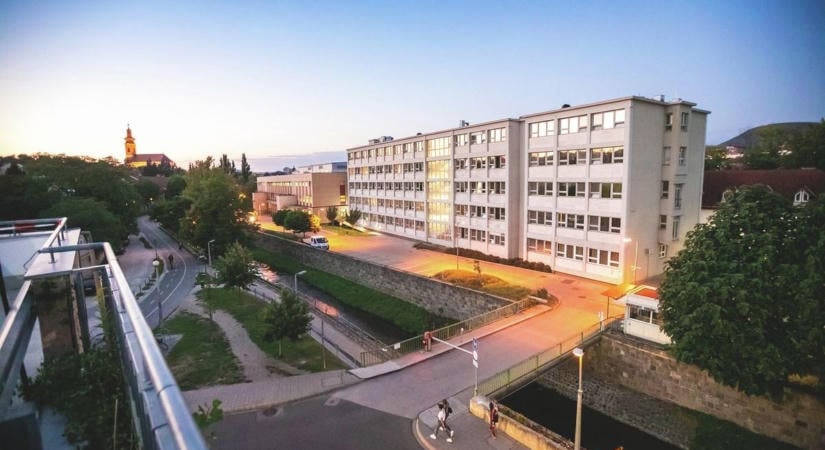Komoly figyelmeztetés az egri kórháztól: észrevétlenül csap le a rejtett betegség!