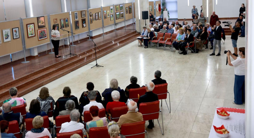 Ezt látni kell: teljesen más arcát mutatja most Szekszárd (galéria)