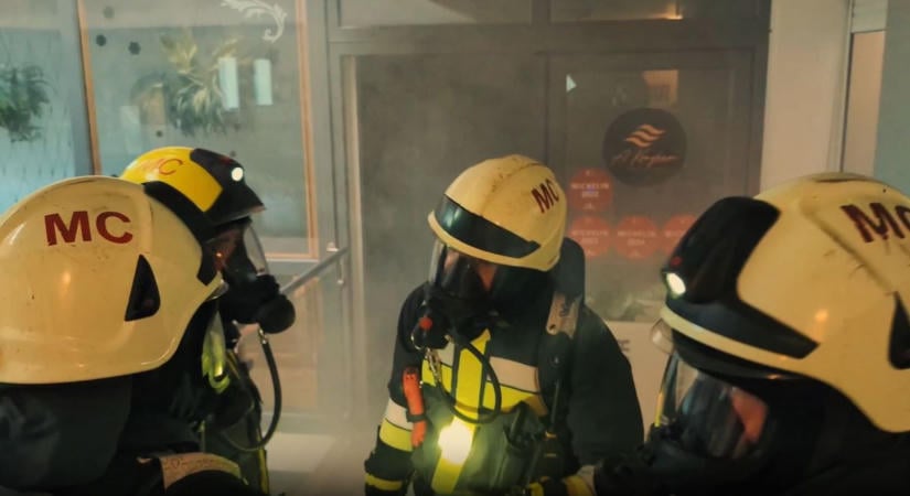 Pécsi tűzoltó a képernyőn: megmutatja, hogyan mentettek életeket a törökországi földrengés után