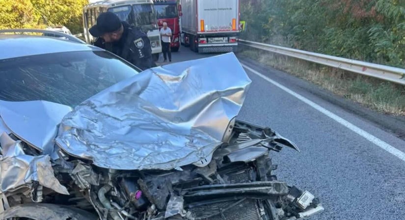 Busszal ütközött egy Škoda Kárpátalján, a sofőr megtagadta az alkoholvizsgálatot