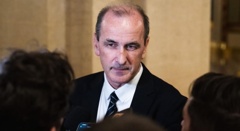 Hegedűs Zsolt: 4,3 milliárd forintot fizetett vissza az államnak Dr. Kőnig Róbert alapítványa