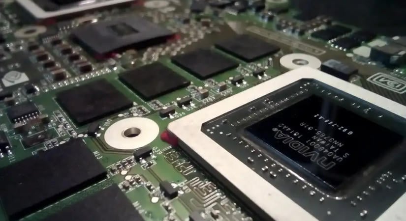 Figyelmeztető jel az Nvidia részvényénél: mitől tart a piac?
