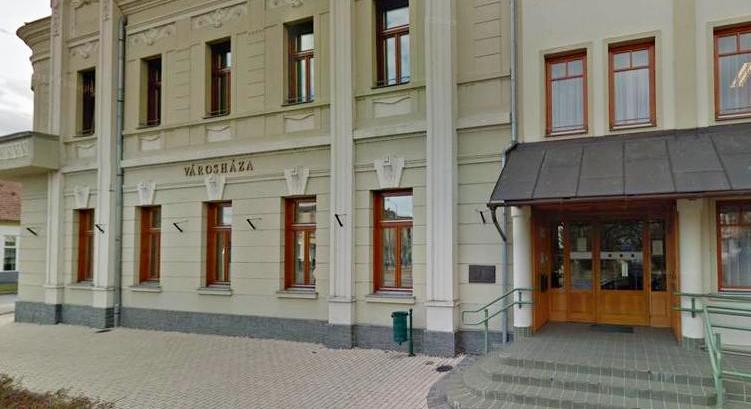 Napirenden a közbiztonság és az egyre égetőbb orvoshiány
