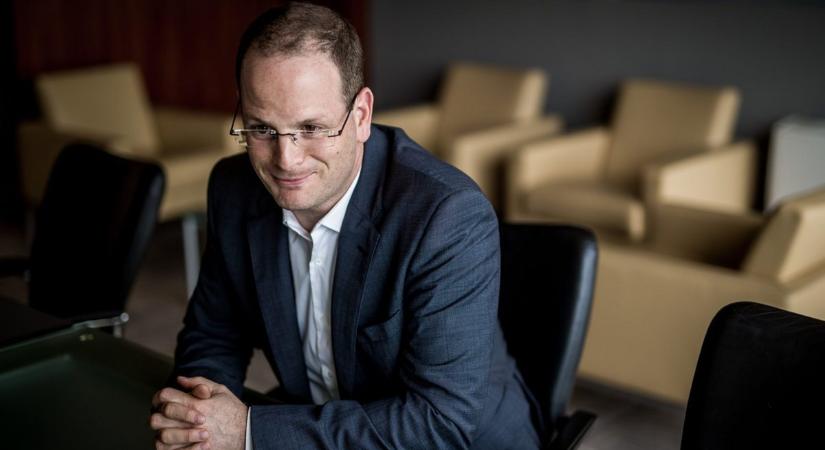 Hipermarketből kisbolthálózat? Jellinek Dániel gyökeresen átalakítaná az Auchant