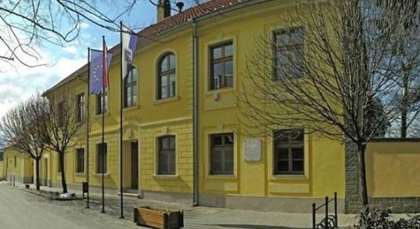 Így vehető fel a gyermekek után járó pénz Bátaszéken