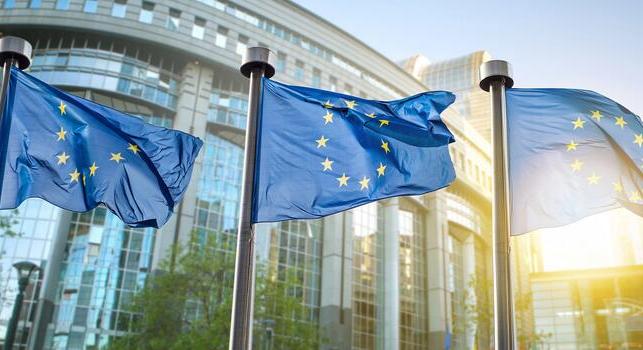 Egyik büntetést kapja a másik után a Google az Európai Uniótól