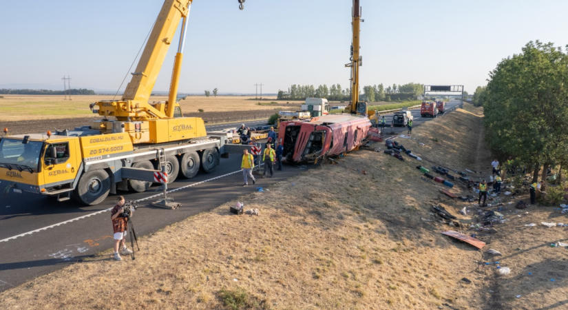 A buszsofőrök túlélték az éjjeli tragédiát