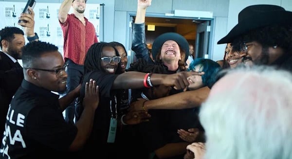 Klip készült Eddie Vedder fiatal zenészekkel közös dalhoz