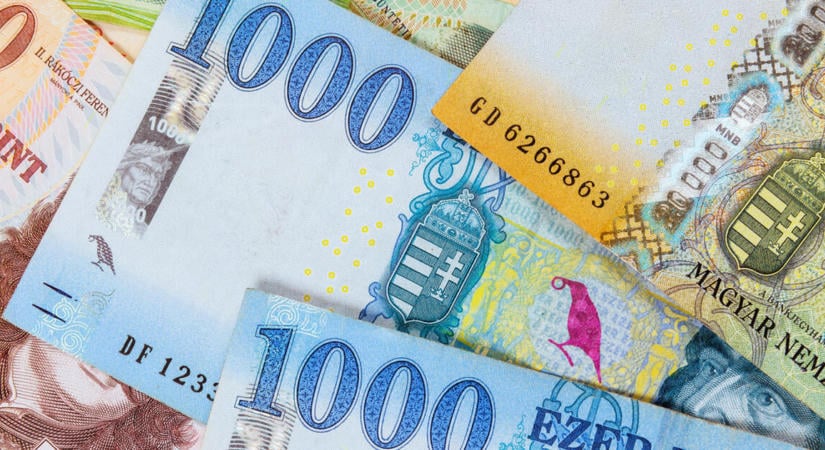 Mit ér a forint kedd reggel? Ennyit kell adni egy euróért