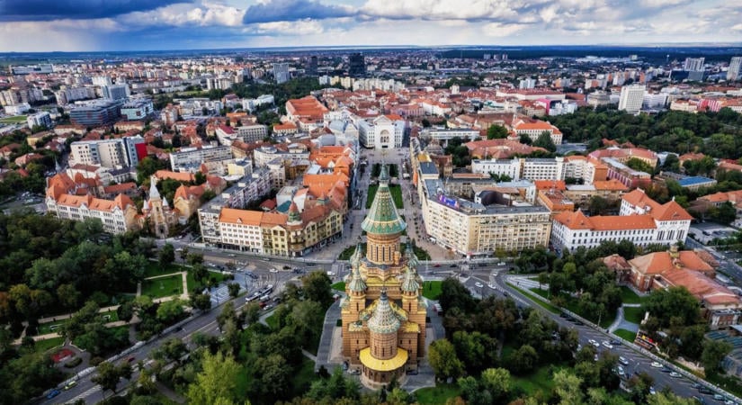 Tárt karokkal várja a magyar turistákat a határon túli város – Picassot is megnézhetjük a rendhagyó karácsonyi vásár mellett