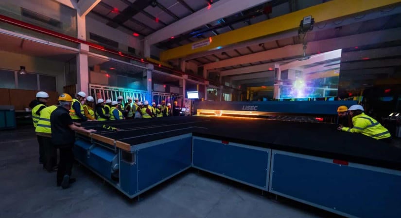 Robotkarok és tabletek: jubileumi Modern Gyárak Éjszakája jön