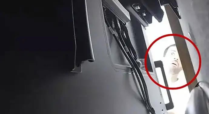 Lehallgatókészülék elhelyezésével vádolják az OpenAI egyik alkalmazottját