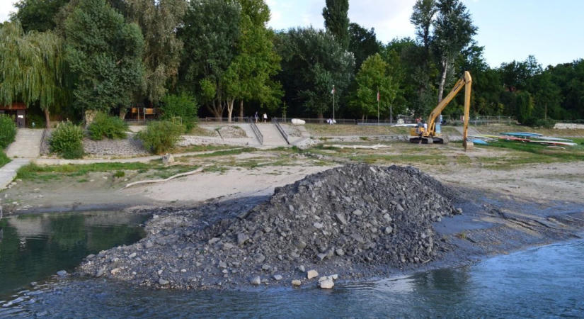 Erről eddig nem beszéltek: van egy óriási különbség, ezért nem szabad Magyarországon osztrák duzzasztókat építeni a Dunán – "Ausztria 1992 óta nem épít ilyet"