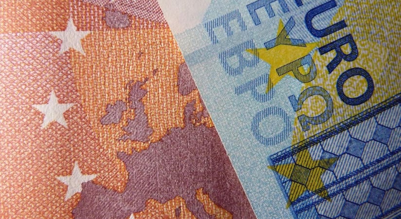 Pácban a francia kormány: a GDP-arányos államadósság jövőre 30 éve nem látott, rekordszintre ugrik
