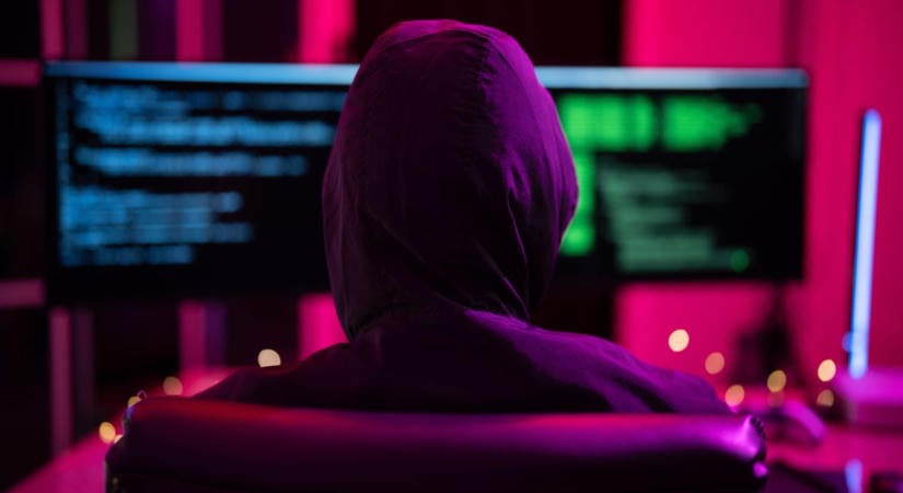 Online csalással szereztek pénzt, most felelniük kell a tetteikért