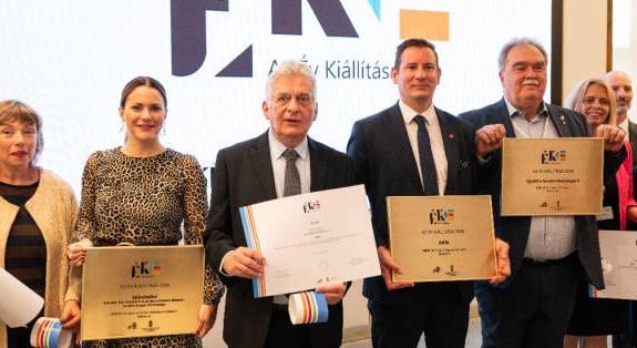 Az Év Kiállításadíj nyertesei 2026-ban az Attila, az Együtt a fenntarthatóságért és az Időmimikri című tárlatok