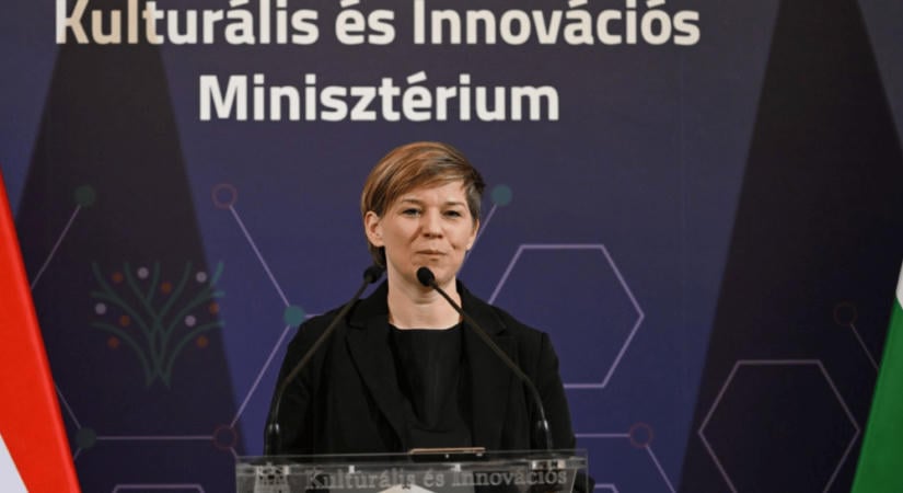 Vezetőszáron vitték bíróságra Varga-Bajusz Veronikát, csütörtökön döntenek a letartóztatásáról