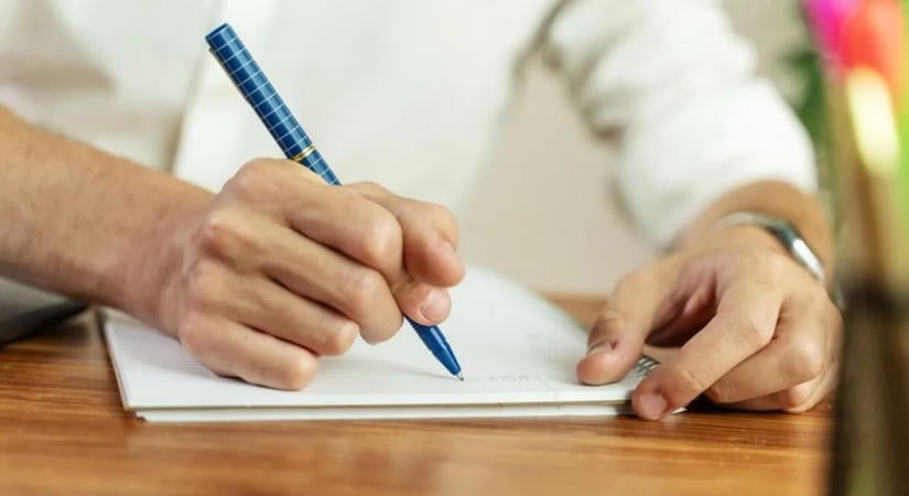 A tudósok is megrémültek: ez történik az agyadban, ha végleg abbahagyod a kézírást
