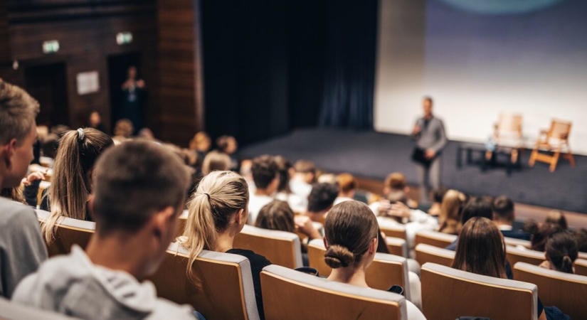 Nem javítja tovább a házi feladatokat az ismert egyetemi professzor a mesterséges intelligencia miatt