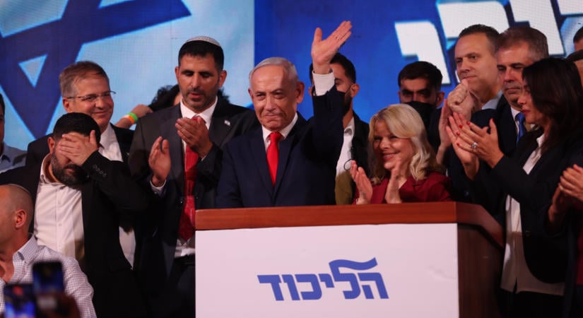 Részeredmények alapján Netanyahu blokkja vezet az izraeli választáson
