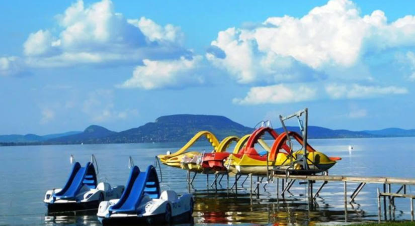 Balatoni táborban fogdoshatta a rábízott lányokat egy gyermekvédelmi otthon vezetője