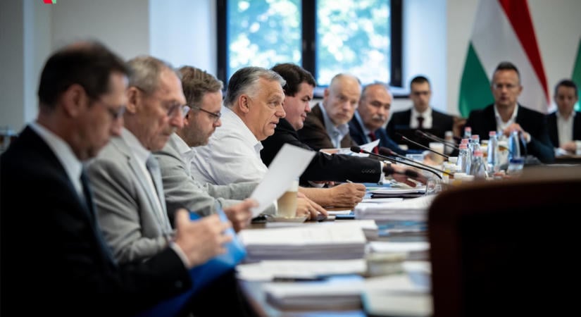 Több ezer eddig nem nyilvános kormányhatározatot tett közzé a Tisza-kormány – itt a lista