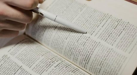 Sorozatból nyelvóra: mit kezdj a szavakkal, amiket nem értesz?