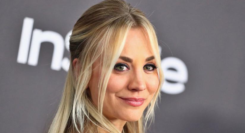 Kaley Cuoco arcát teljesen tönkretette a plasztika – Így nézett ki fiatalon, a beavatkozások előtt