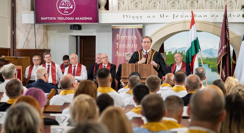 Új rektor vezeti a Baptista Teológiai Akadémiát, lezárult Mészáros Kálmán ötéves szolgálata