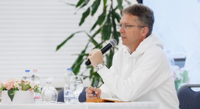 Kiengedték a börtönből Hankó Balázs kabinetfőnökét