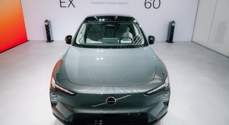 A Volvo már 2030 előtt elhozná a kéz nélküli városi vezetést