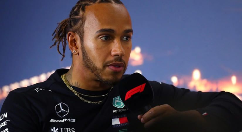 És az megvan, hogy Lewis Hamilton gyűjtögetős kártya boltot nyitott?