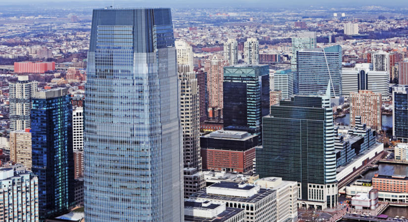 Kiderítette a Goldman Sachs, hol sújtja a leginkább a munkaerőpiacot a mesterséges intelligencia