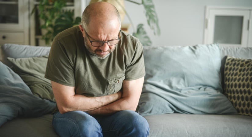 Nem mindig ott fáj, ahol a baj van: sok férfi félreérti ezt a tünetet