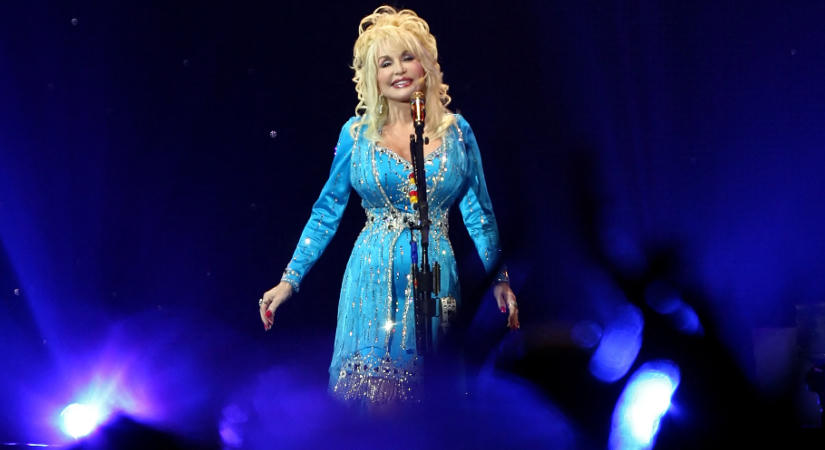 Dolly Parton halála: rákbetegséggel küzdött a legendás énekesnő
