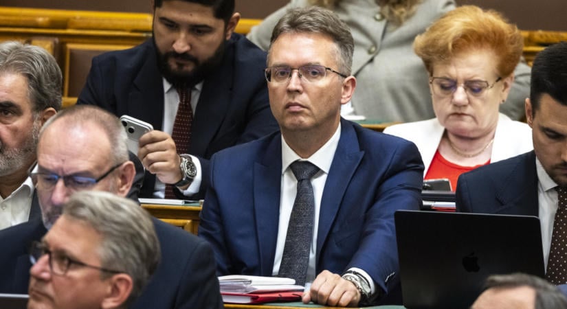 Hankó Balázs szerint az lett volna szégyen, ha Pataky Attila és Deák Bill Gyula nem kap állami támogatást