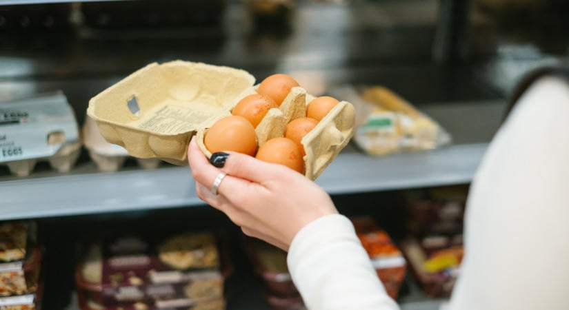 Bejelentette a Spar: csak ilyen tojást forgalmaznak a boltjaikban