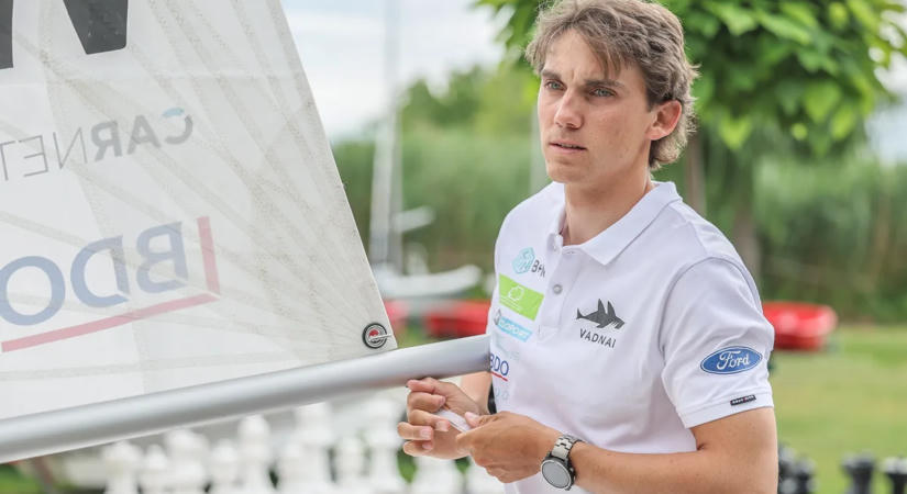 Vadnai Jonatán továbbra is harmadik az ILCA 7-vb-n