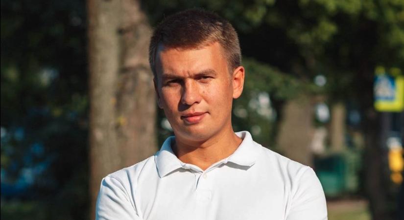 Őrizetbe vettek egy orosz bloggert, aki korábban öt okot is felsorolt, amiért nem támogatja Putyint