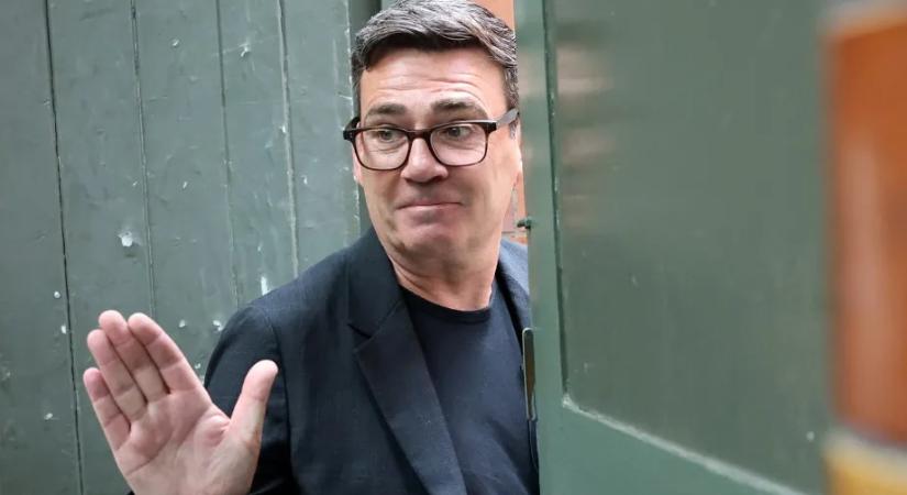 Burnham előtt is ott lebeg Churchill árnyéka