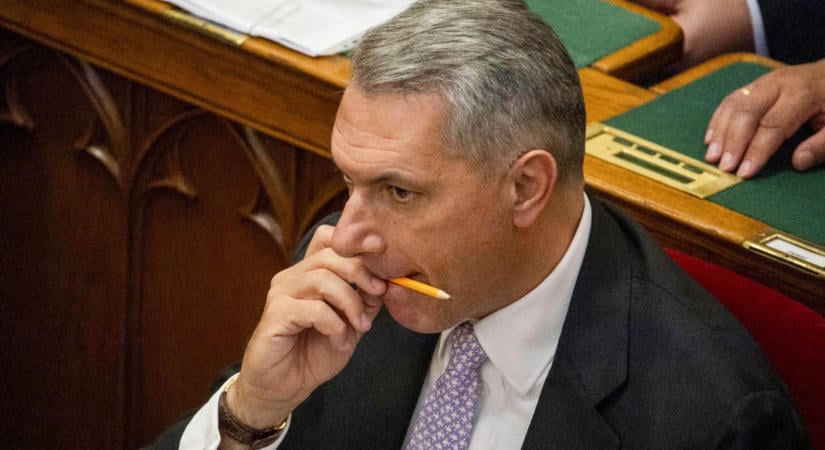 Vitézy visszavonta Lázár egyik utolsó MÁV-os utasítását