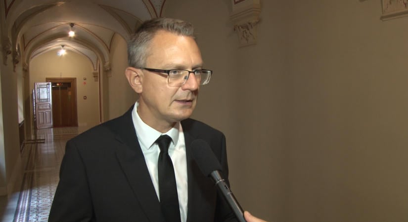 Rétvári Bence: Magyar Péter és a Tisza Párt becsapta az embereket, az ígéretekből nem lesz semmi (VIDEÓ)